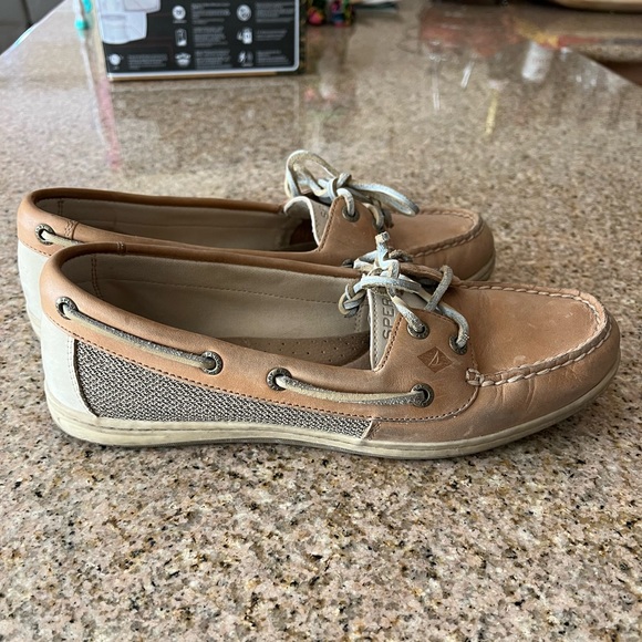 Sperry Shoes - Sperry Angelfish Women’s deck shoes.  Size 9.5.